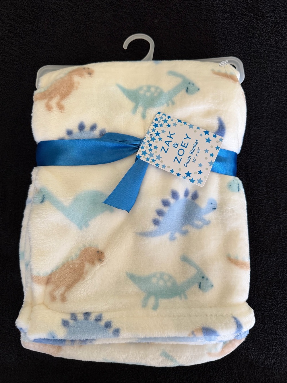 NEW Z&Z Plush Blanket 30x40”